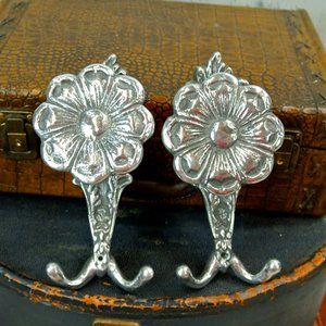 Floral Pewter Style Curtain Tiebacks/ Hangers